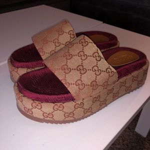 Gucci sandals, Authentic! Worn once.
